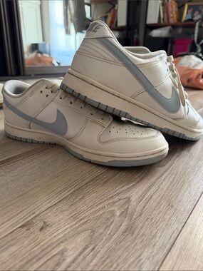 Nike White and Blue Men's Sneakers